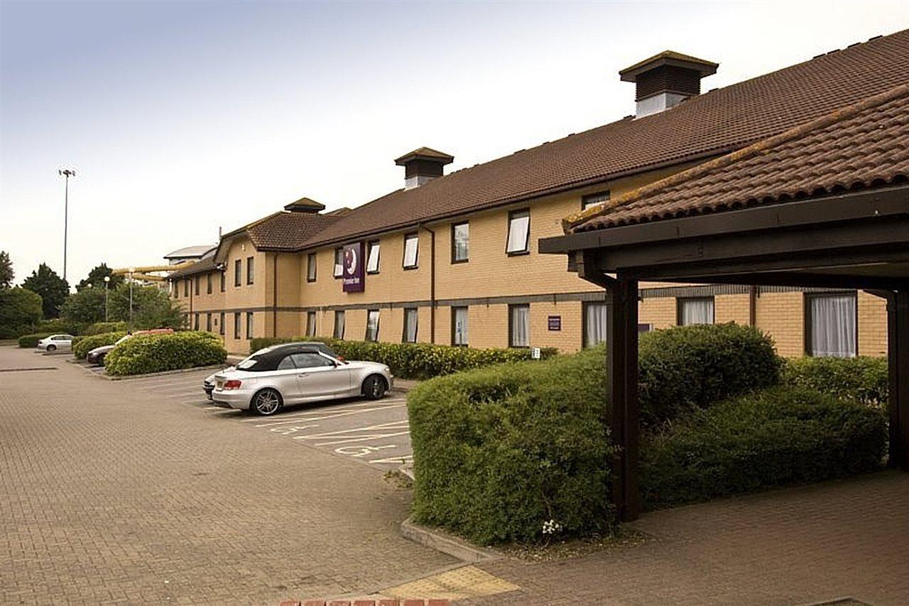 Premier Inn Basingstoke West エクステリア 写真
