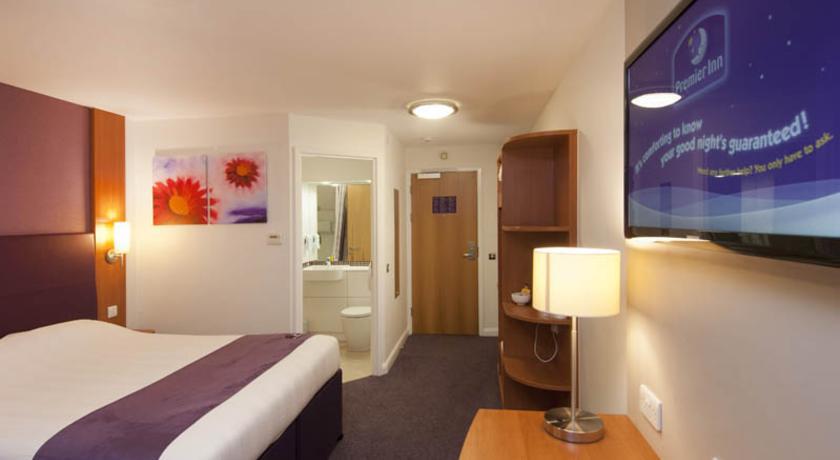 Premier Inn Basingstoke West エクステリア 写真