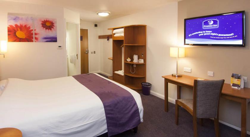 Premier Inn Basingstoke West エクステリア 写真