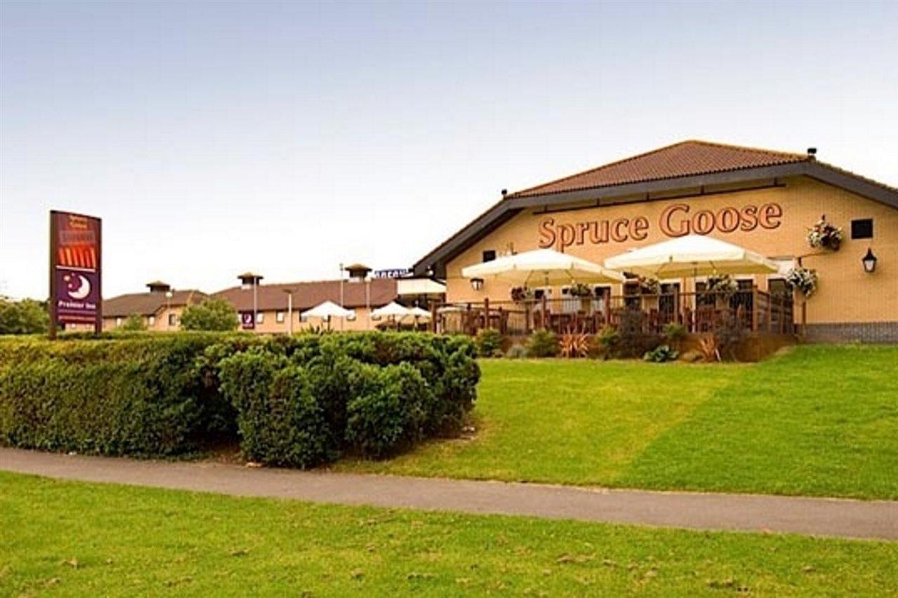 Premier Inn Basingstoke West エクステリア 写真